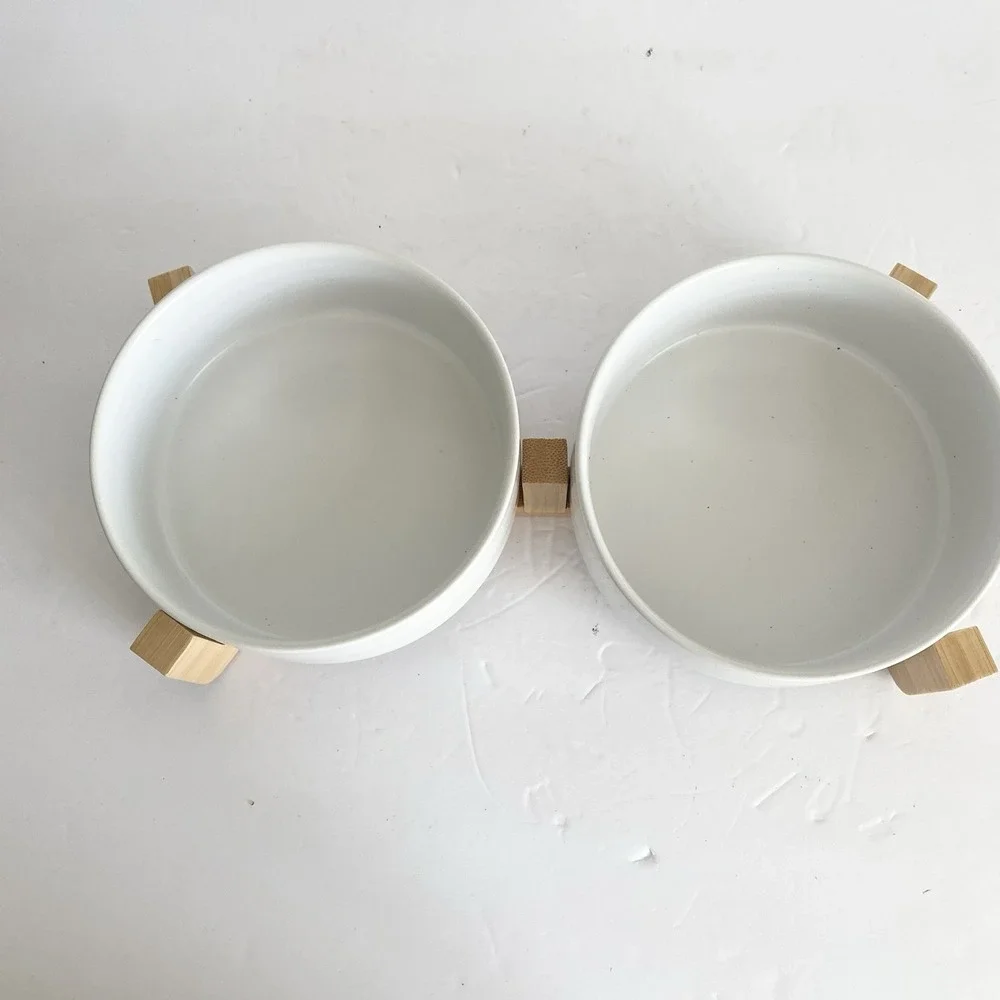 SPUNKYJUNKY white ceramic
